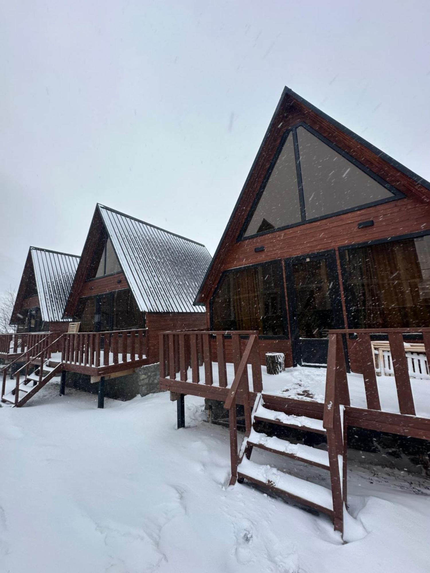 Trip Zone Kazbegi Stepantsminda Exterior foto