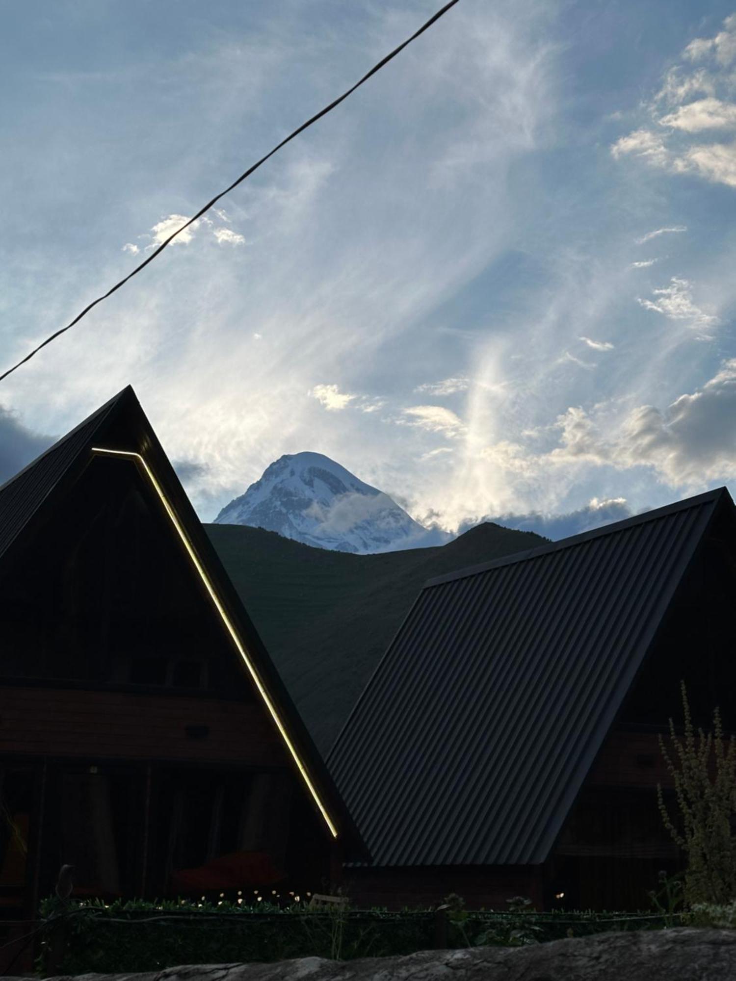 Trip Zone Kazbegi Stepantsminda Exterior foto